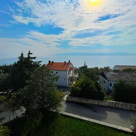 Apartments Sams Нови Винодолски Екстериор снимка