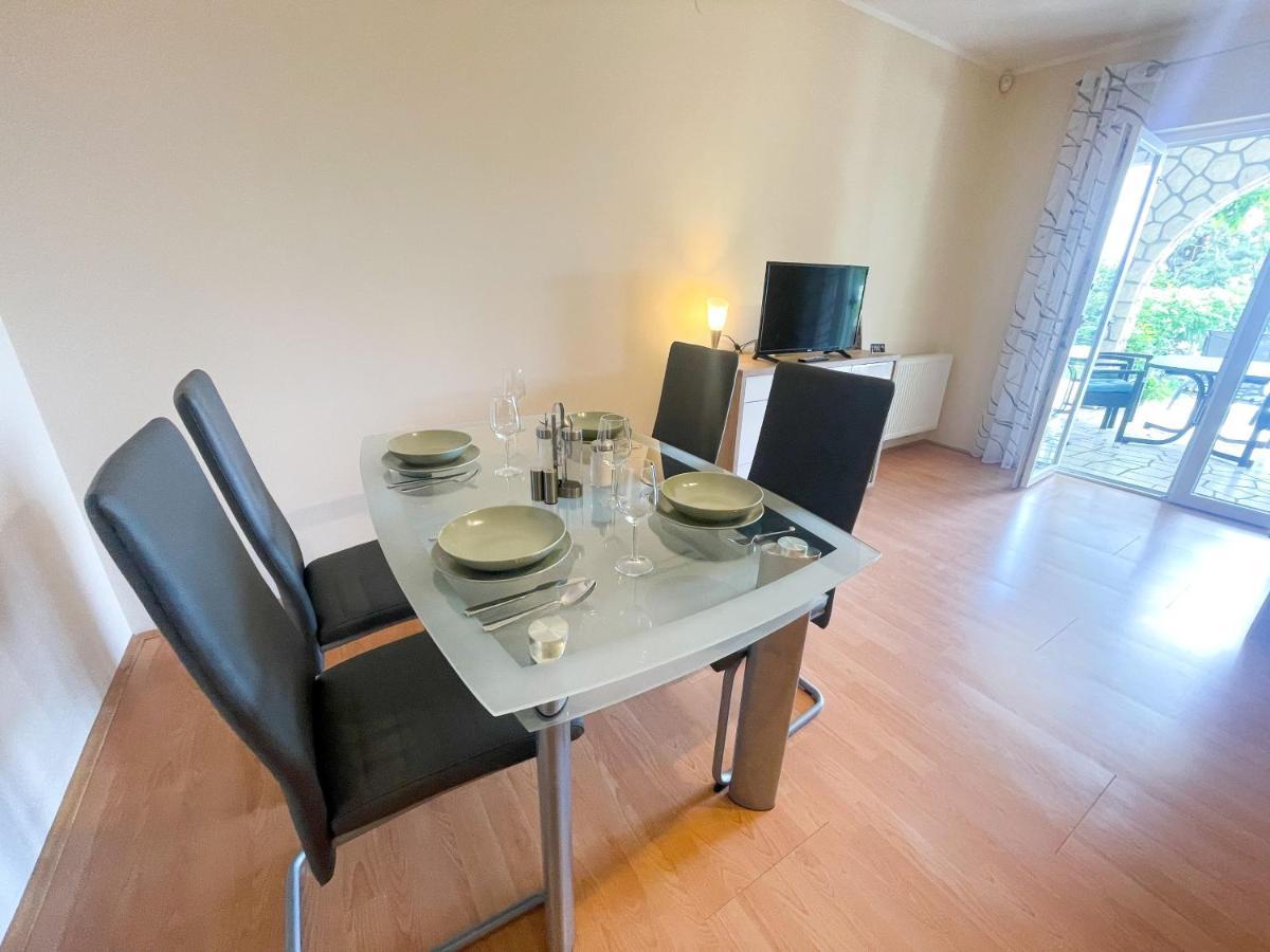 Apartments Sams Нови Винодолски Екстериор снимка