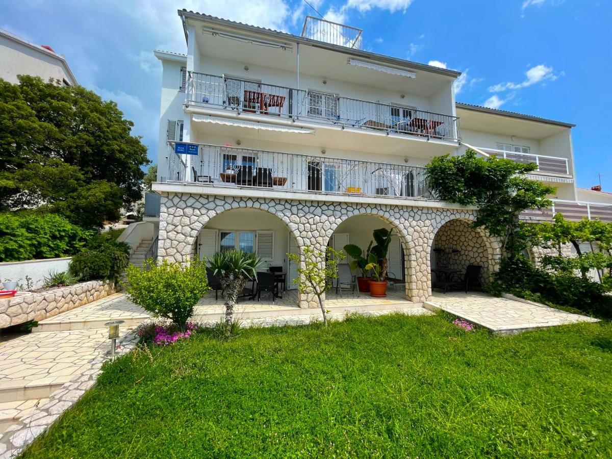 Apartments Sams Нови Винодолски Екстериор снимка