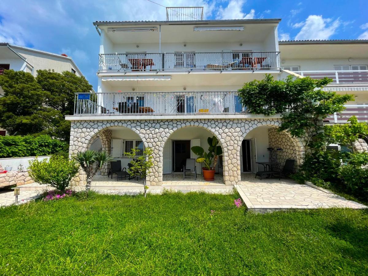 Apartments Sams Нови Винодолски Екстериор снимка