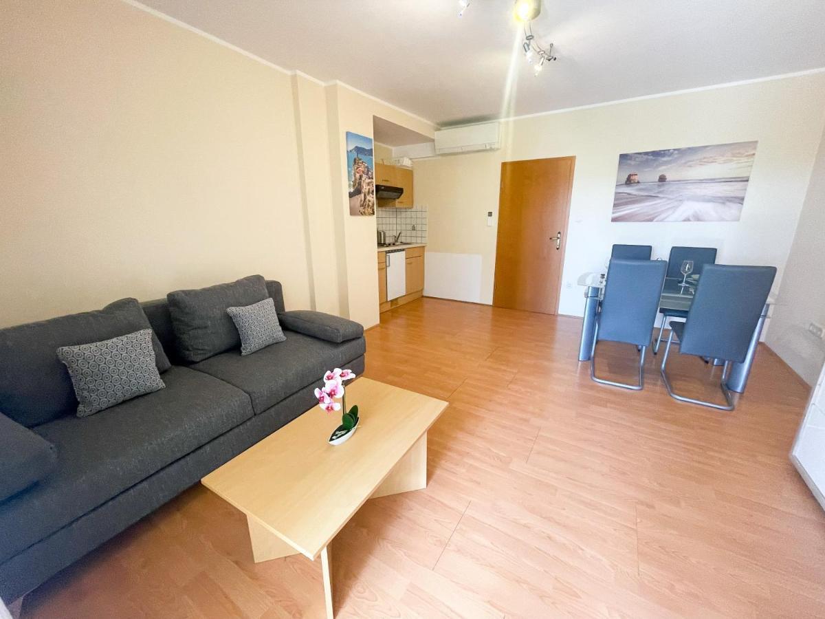 Apartments Sams Нови Винодолски Екстериор снимка