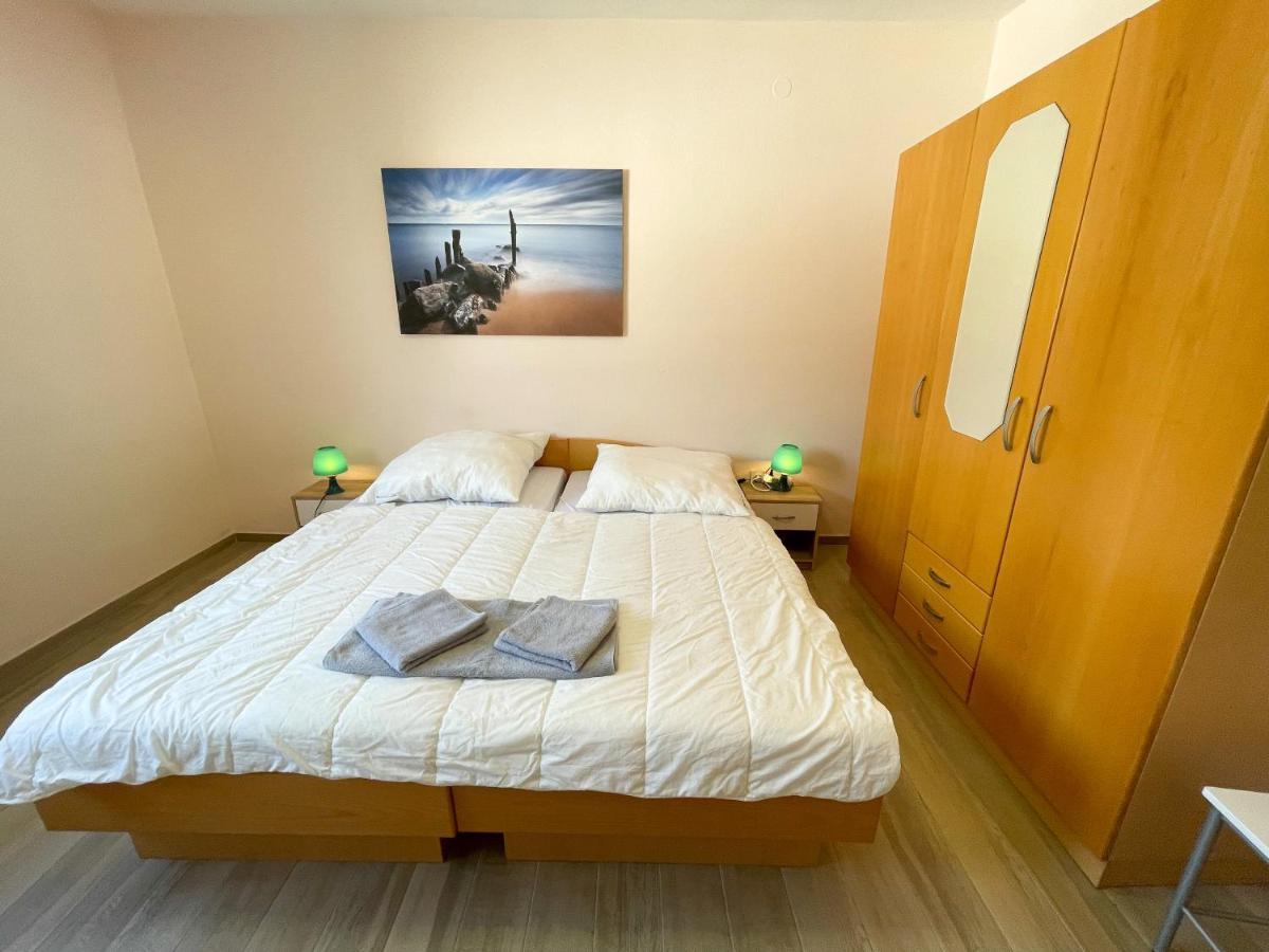 Apartments Sams Нови Винодолски Екстериор снимка