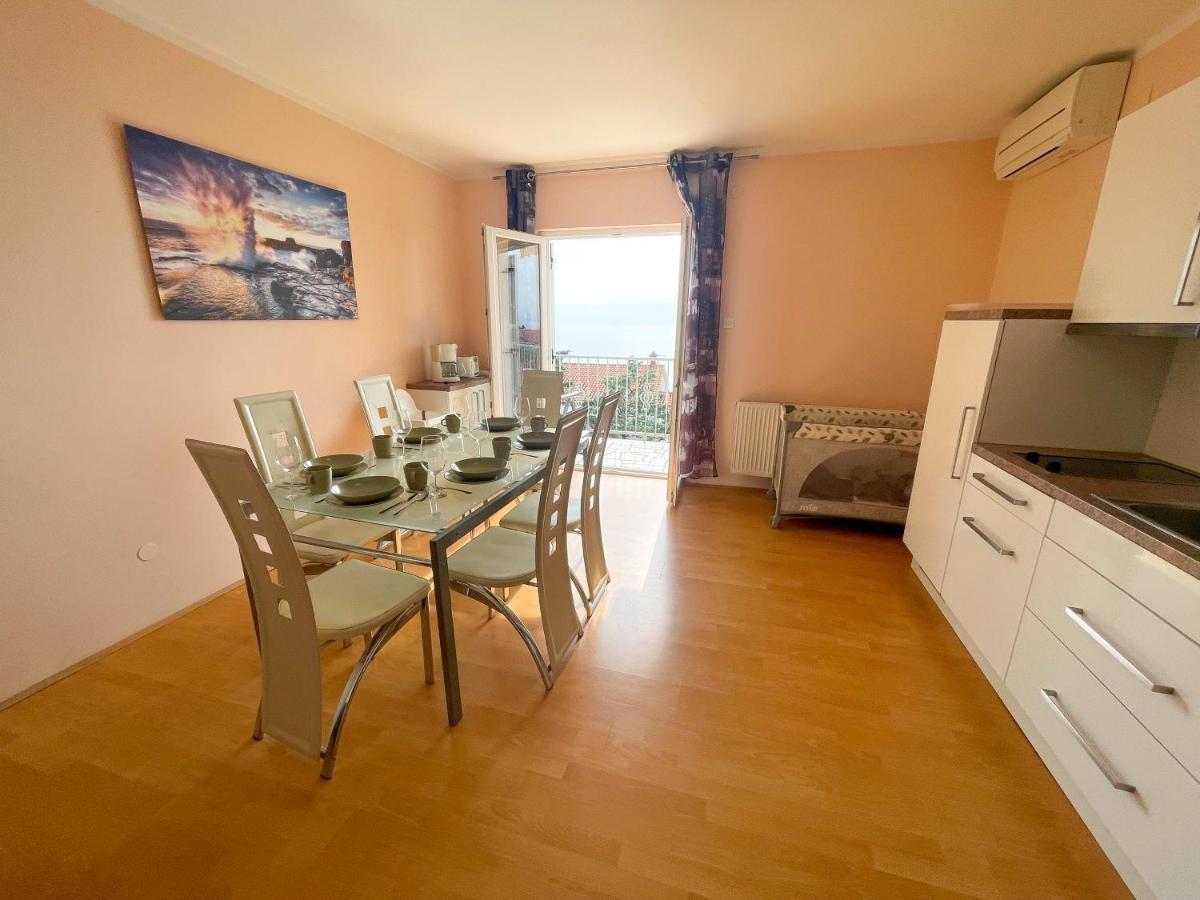 Apartments Sams Нови Винодолски Екстериор снимка