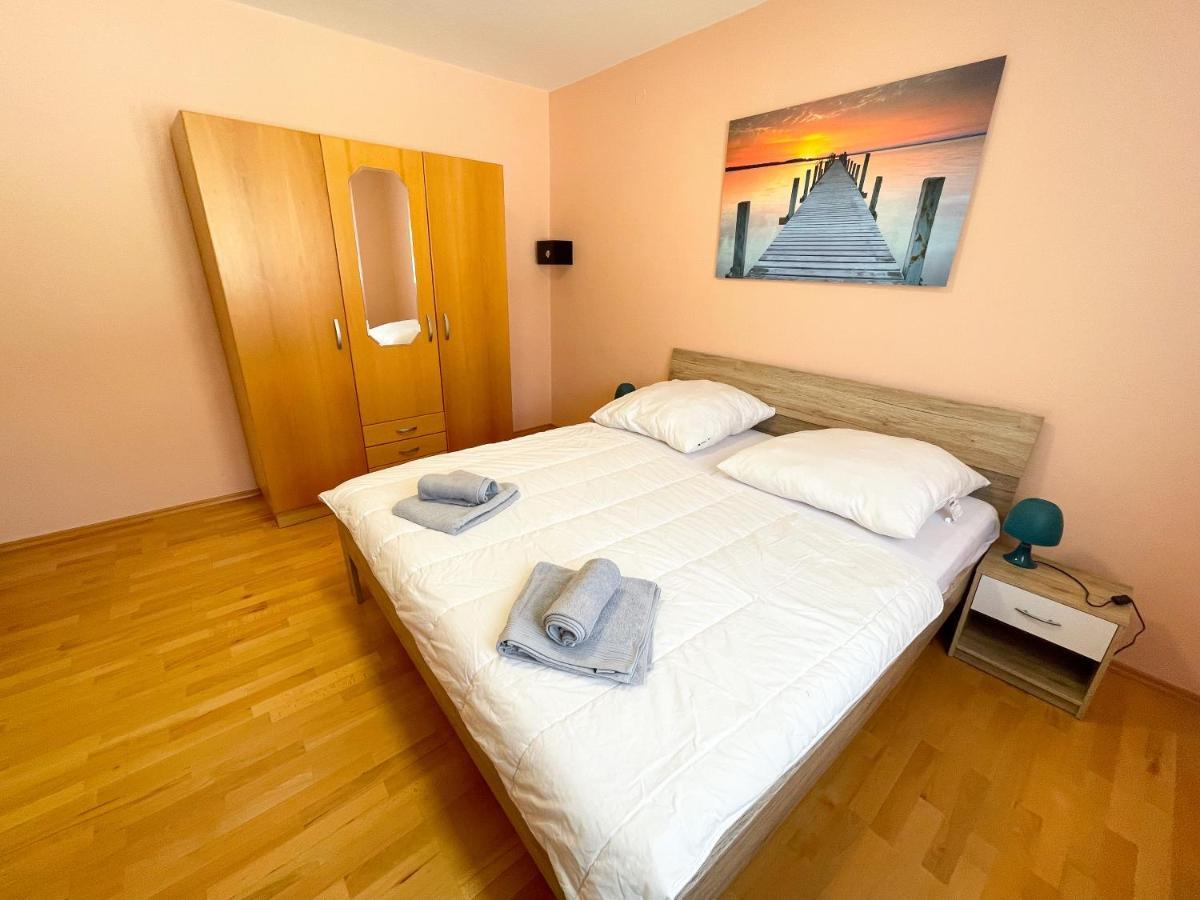 Apartments Sams Нови Винодолски Екстериор снимка